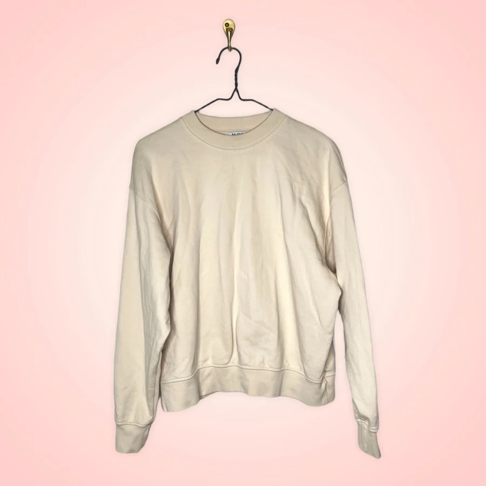 Galleries Lafayette vanilla sweatshirt (Sz M)